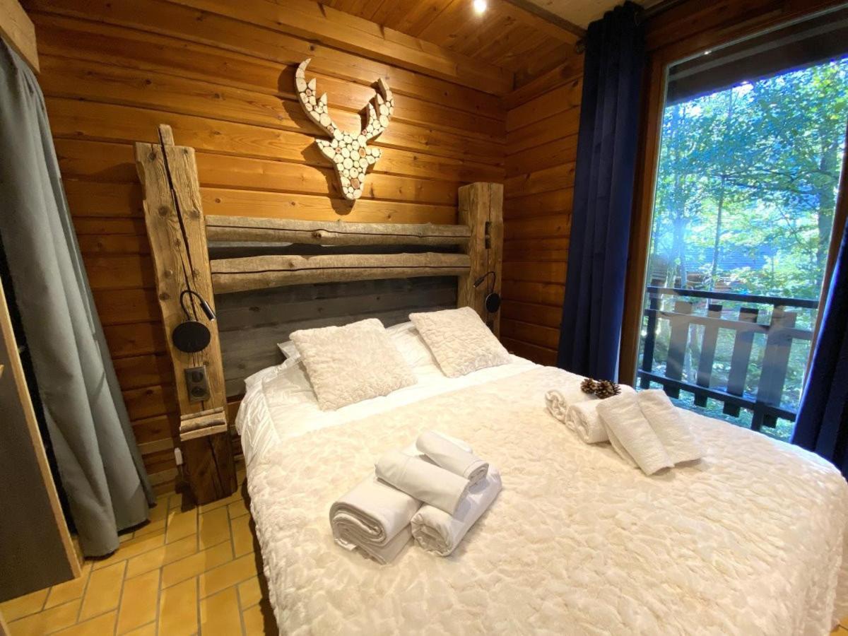 Chalet Le Renne En Bois Au Calme Avec Jacuzzi La Bresse