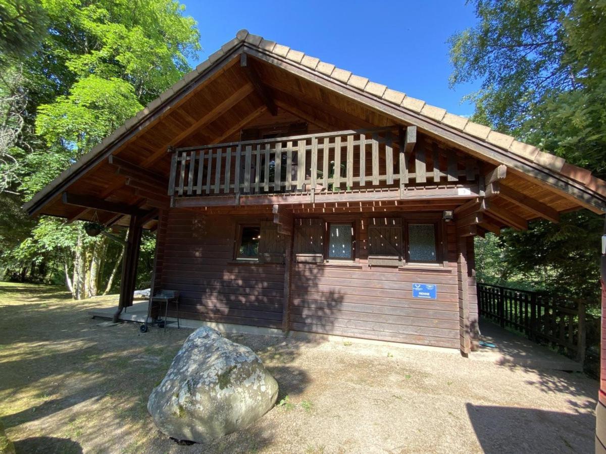 Le Renne En Bois Au Calme Avec Jacuzzi La Bresse